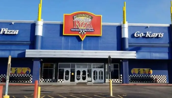 America’s Incredible Pizza Menu With Prices fullmenuprices.com