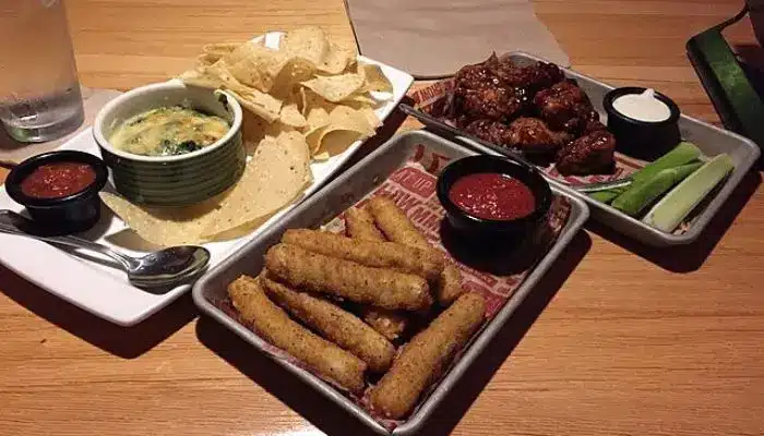 Hooters Menu And Prices fullmenuprices.com